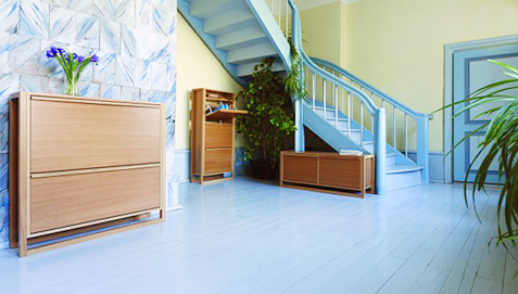 Schuhschrank aus Holz