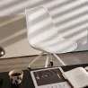 Bürostuhl mit Rädern - Weißer Schreibtischstuhl - Canva image 7