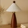 Tischlampe mit Holzsockel und weißem Zementschirm - Ambiana image 7