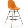 Barhocker aus Samt - Skandinavisches Design und Holzbeine - Skögur image 9