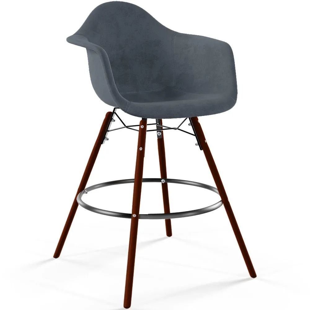 Barhocker aus Samt - Skandinavisches Design und Dunkle Holzbeine - Nordika image 8